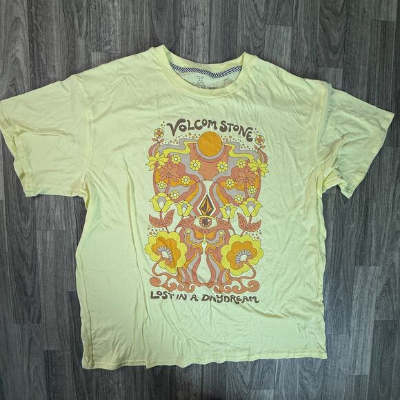Volcom Stone “Lost In A Daydream” Yellow Graphic Tee Surf Skate Vintage Print - Picture 1 of 5